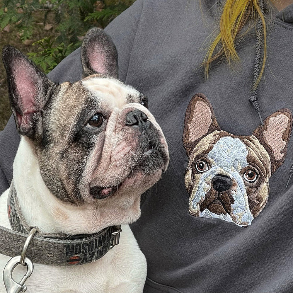 Sweatshirt mit individueller Bestickung und Haustierportrait, Geschenk für Tierliebhaber