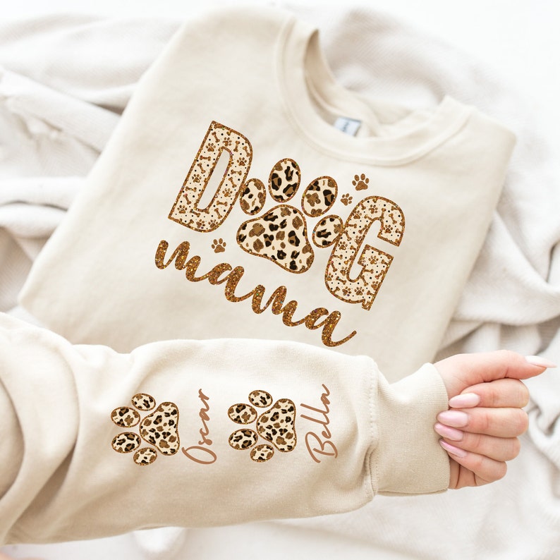 Personalisiertes Leoparden-Sweatshirt für Hundemama mit Hundenamen am Ärmel, Geschenk für Hundemama