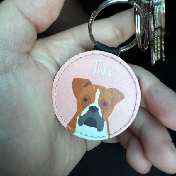 Personalized Leather Dog Keychain Gift for Pet Lovers