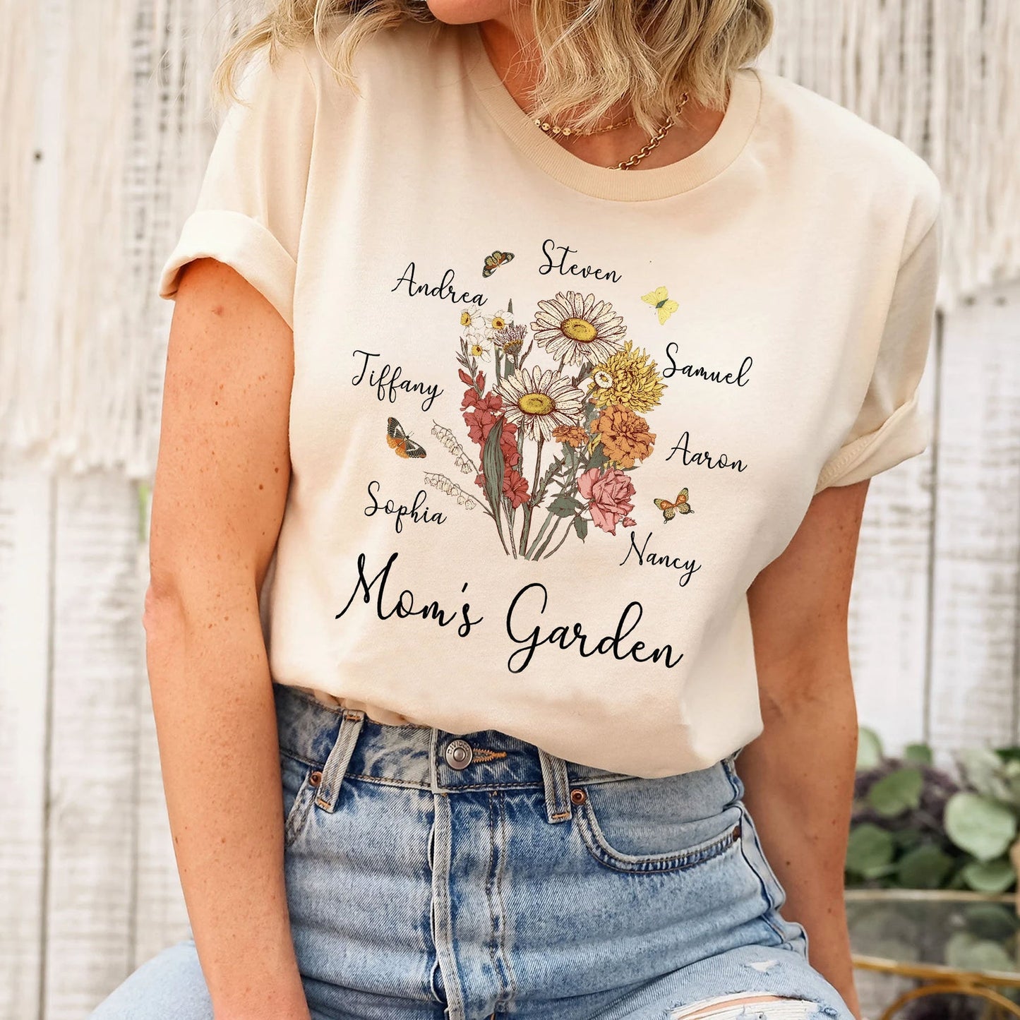 Personalisiertes Sweatshirt mit Blumenstrauß für die Geburt des Kindes im Garten der Mutter, Geschenk zum Muttertag für Mama und Oma